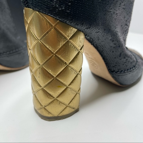CHANEL Fantasy Short Boots Black & Gold Size 39 - Picture 9 of 16